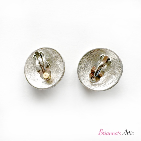 Silver with Black Stones clip on Earrings - Picture 6 of 7